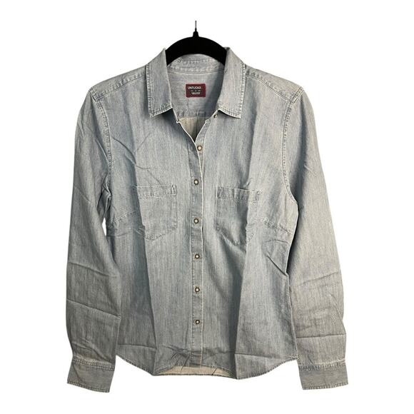 UNTUCKit‎ Women's Light Denim Button Down Long Sleeve Shirt in Blue Size 2 NWT - Picture 2 of 7